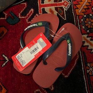 NWT HAVAIANA red flip flops kids